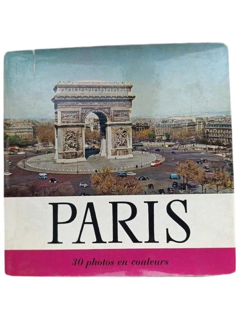 Paris. 30 photos en coulers. Париж. 30 цветных фотографий.